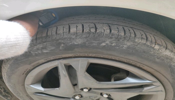 2022 Hyundai NEW I20 SPORTZ 1.2 MT, Petrol, Manual, 14,235 km, tyre