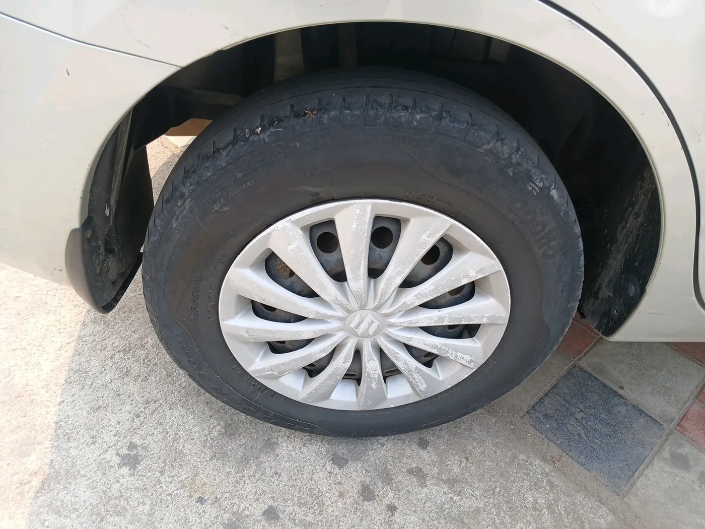 2019 Maruti Dzire VXI, Petrol, Manual, 95,320 km, tyre