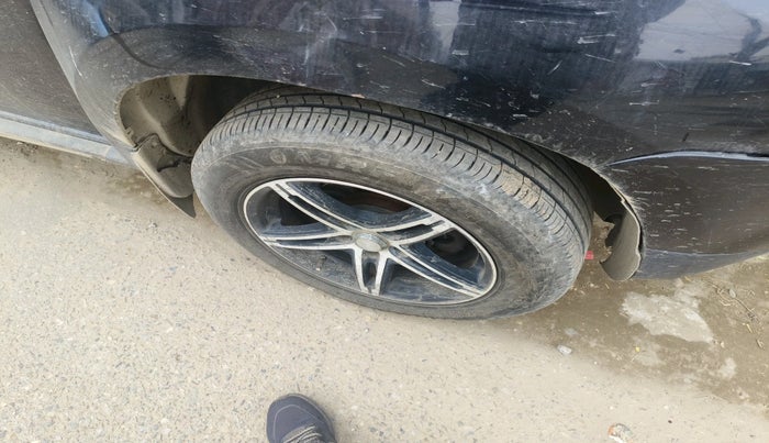 2014 Renault Duster 85 PS RXL DIESEL, Diesel, Manual, 61,373 km, tyre