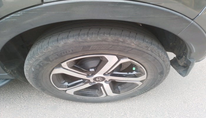 2023 Tata NEXON XZA Plus LUXS Diesel Jet, Diesel, Automatic, 73,747 km, tyre