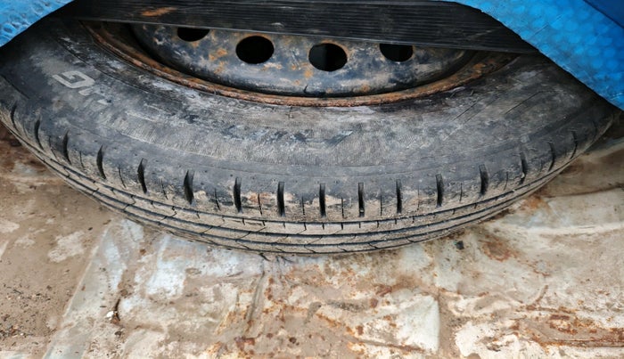 2012 Toyota Etios GD, Diesel, Manual, 2,22,948 km, tyre