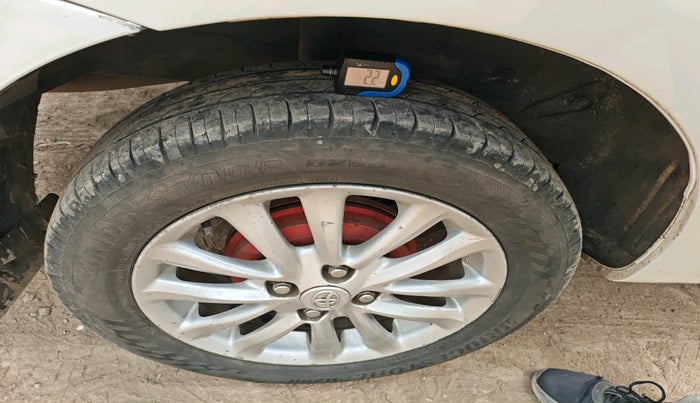 2012 Toyota Etios GD, Diesel, Manual, 2,22,948 km, tyre