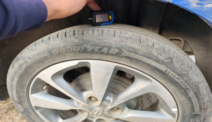 2014 Hyundai Elite i20 ASTA 1.4 CRDI, Diesel, Manual, 74,876 km, tyre