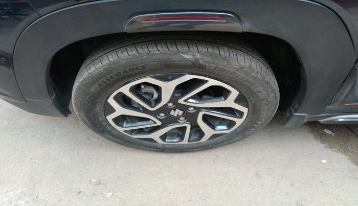 2024 Maruti FRONX ALPHA 1.0L TURBO 6 AT, Petrol, Automatic, 14,330 km, tyre