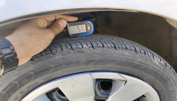 2017 Maruti Alto K10 VXI, Petrol, Manual, 1,54,282 km, tyre