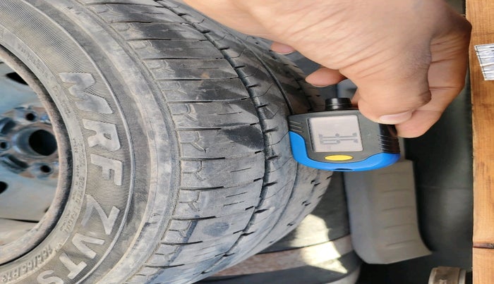 2017 Maruti Alto K10 VXI, Petrol, Manual, 1,54,282 km, tyre