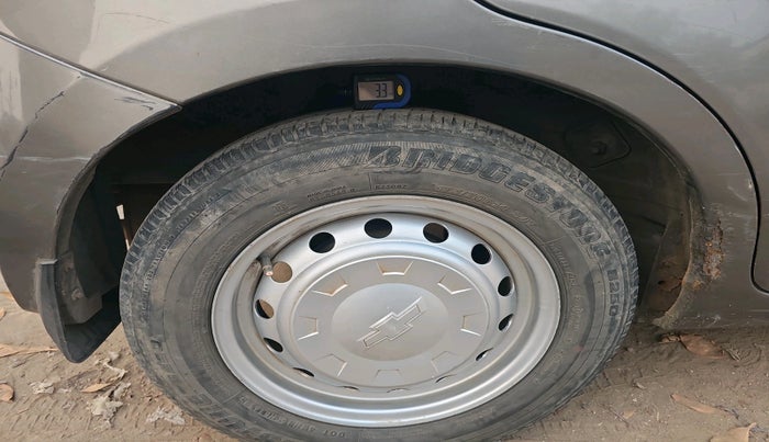 2013 Chevrolet Sail UVA 1.2 BASE, Petrol, Manual, 97,123 km, tyre