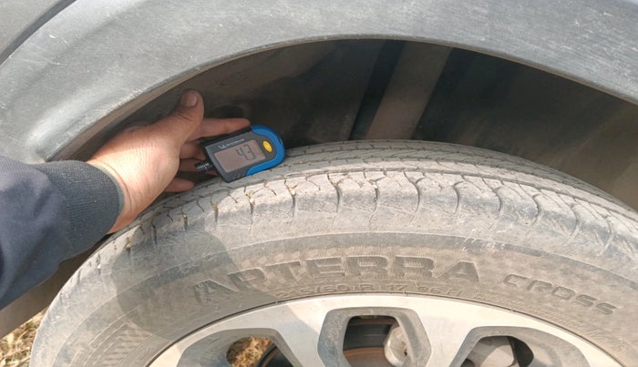 2023 Maruti Grand Vitara ZETA SMART HYBRID, Petrol, Manual, 42,848 km, tyre