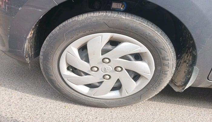 2019 Hyundai NEW SANTRO SPORTZ MT, Petrol, Manual, 30,768 km, tyre