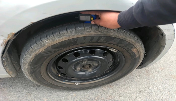 2011 Maruti Swift VXI, Petrol, Manual, 79,453 km, tyre