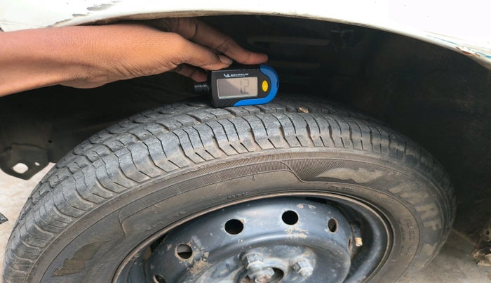 2015 Maruti Alto 800 LXI, Petrol, Manual, 28,287 km, tyre