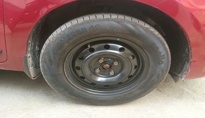 2021 Maruti Dzire VXI, Petrol, Manual, 87,703 km, tyre