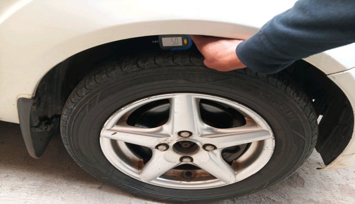 2010 Ford Figo TITANIUM 1.2 PETROL, Petrol, Manual, 1,34,029 km, tyre