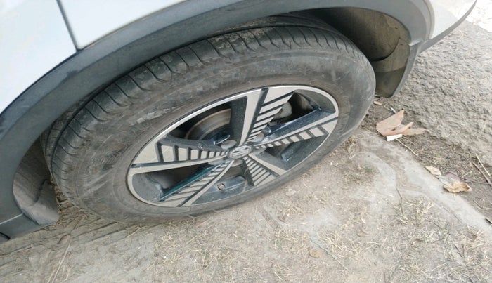 2021 MG ZS EV EXCLUSIVE, Electric, Automatic, 67,520 km, tyre