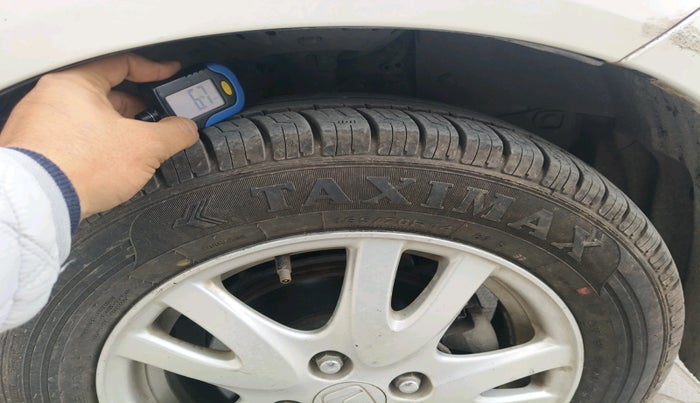 2012 Honda Brio V MT, Petrol, Manual, 44,071 km, tyre