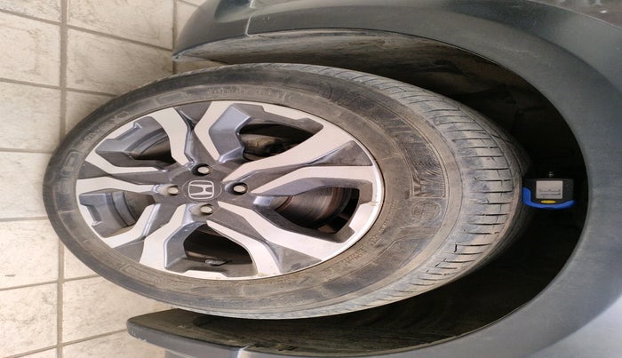 2017 Honda WR-V 1.2L I-VTEC VX MT, Petrol, Manual, 27,630 km, tyre