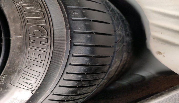 2017 Honda WR-V 1.2L I-VTEC VX MT, Petrol, Manual, 27,630 km, tyre