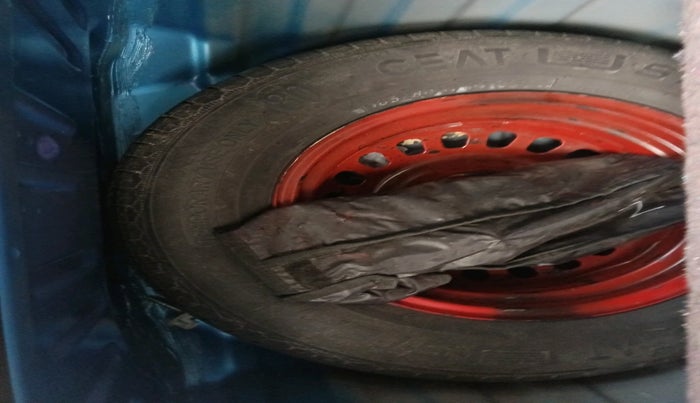 2023 Renault Kiger RXT (O) AMT, Petrol, Automatic, 23,984 km, tyre