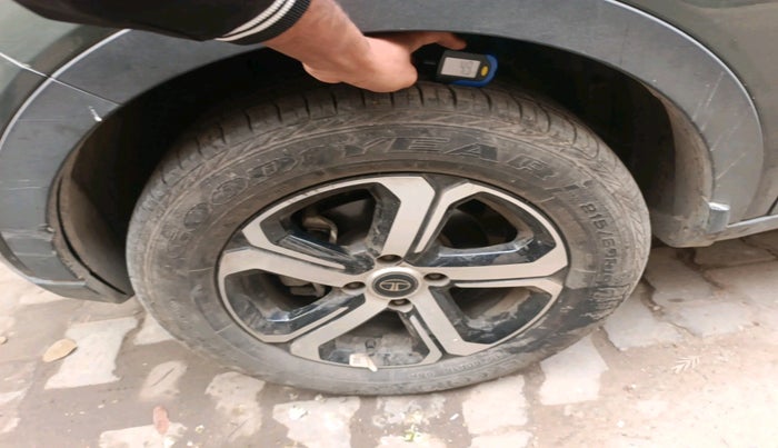 2022 Tata NEXON XZA PLUS (HS) PETROL, Petrol, Automatic, 32,133 km, tyre