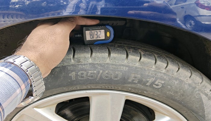 2012 Volkswagen Vento HIGHLINE PETROL AT, Petrol, Automatic, 67,125 km, tyre