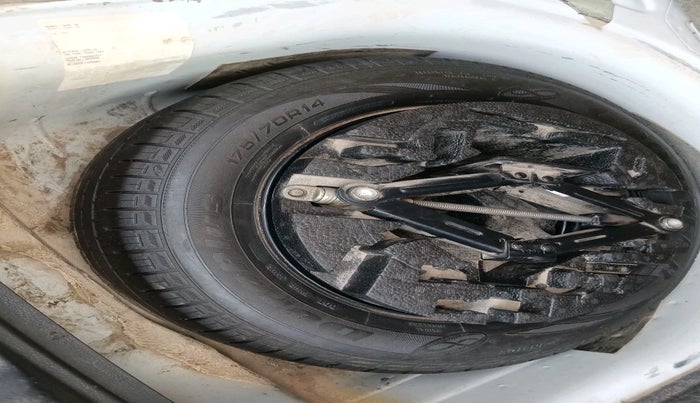 2018 Volkswagen Ameo COMFORTLINE 1.0L, Petrol, Manual, 77,750 km, tyre