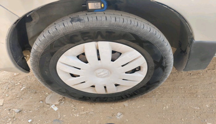 2015 Maruti Alto 800 LXI, Petrol, Manual, 88,549 km, tyre