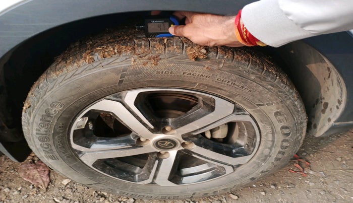 2022 Tata NEXON XZ PLUS (HS) PETROL, Petrol, Manual, 34,402 km, tyre