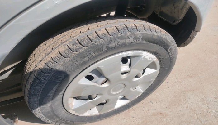 2012 Maruti Wagon R 1.0 LXI, Petrol, Manual, 58,066 km, tyre