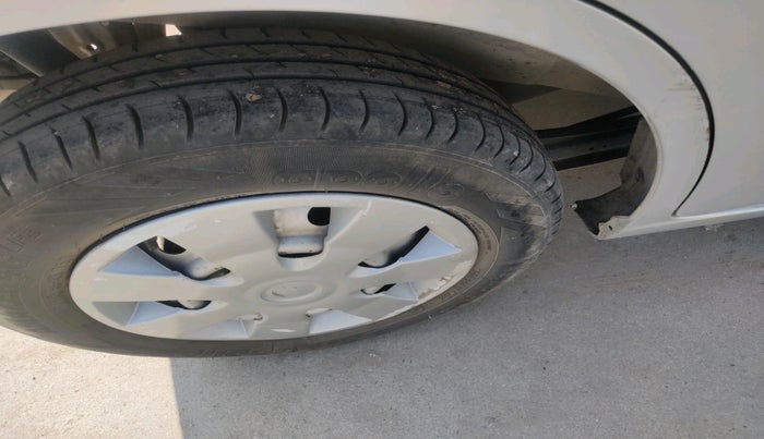 2012 Maruti Wagon R 1.0 LXI, Petrol, Manual, 58,066 km, tyre