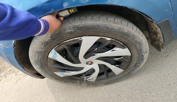 2018 Maruti IGNIS DELTA 1.2 AMT, Petrol, Automatic, 82,301 km, tyre