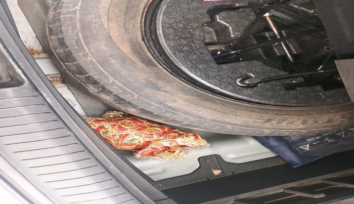 2016 Hyundai Creta SX PLUS AT 1.6 DIESEL, Diesel, Automatic, 1,21,831 km, tyre