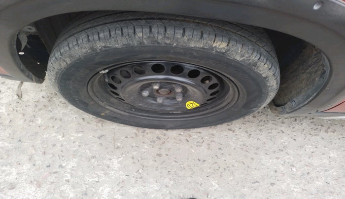 2016 Maruti Vitara Brezza ZDI PLUS, Diesel, Manual, 65,491 km, tyre