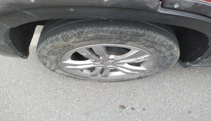 2016 Maruti Vitara Brezza ZDI PLUS, Diesel, Manual, 65,491 km, tyre