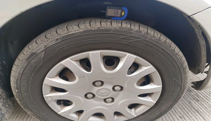 2011 Hyundai i20 MAGNA 1.4 CRDI, Diesel, Manual, 1,49,078 km, tyre