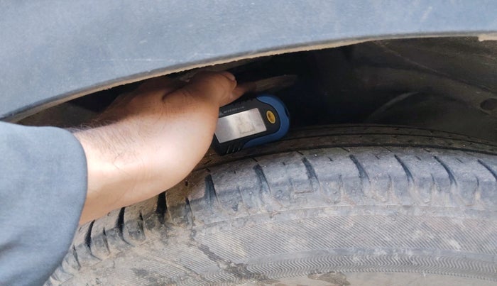 2021 Maruti XL6 ALPHA MT, Petrol, Manual, 39,786 km, tyre