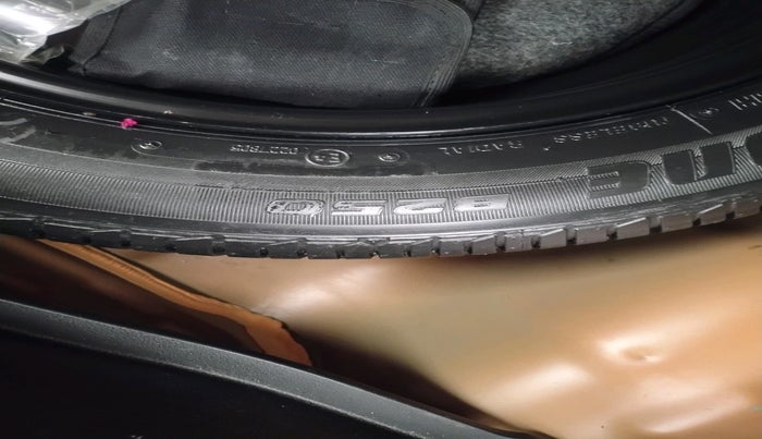 2018 Hyundai Elite i20 ASTA 1.2 (O), Petrol, Manual, 38,566 km, tyre