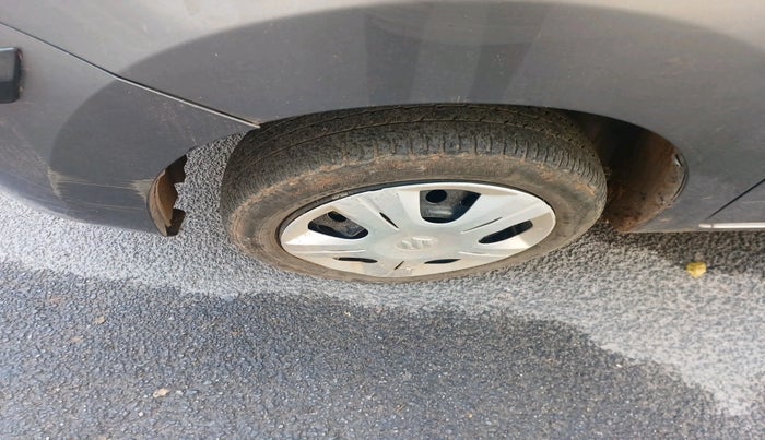 2016 Maruti Wagon R 1.0 VXI AMT, Petrol, Automatic, 70,708 km, tyre