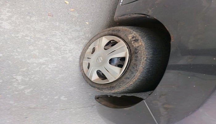 2016 Maruti Wagon R 1.0 VXI AMT, Petrol, Automatic, 70,708 km, tyre