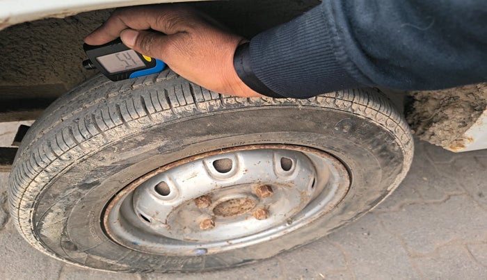 2018 Maruti OMNI E STD, Petrol, Manual, 2,16,639 km, tyre