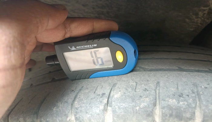 2016 Maruti Baleno ZETA PETROL 1.2, Petrol, Manual, 1,09,003 km, tyre