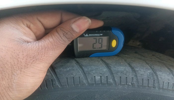 2015 Maruti Celerio VXI, Petrol, Manual, 37,137 km, tyre