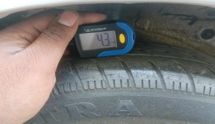 2015 Maruti Celerio VXI, Petrol, Manual, 37,137 km, tyre