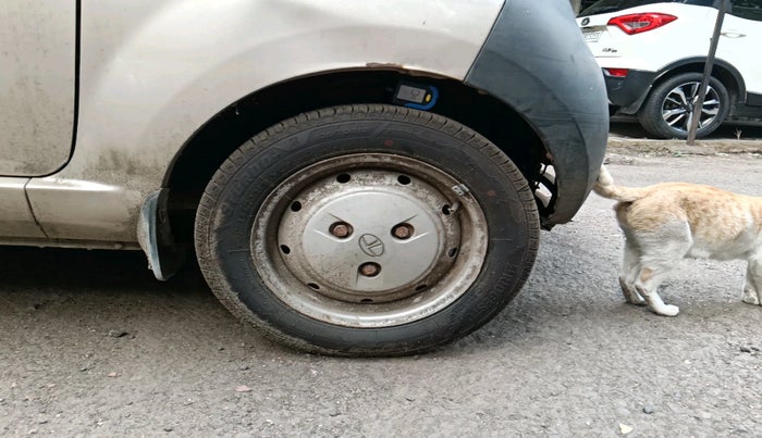 2012 Tata Nano CX, Petrol, Manual, 60,381 km, tyre