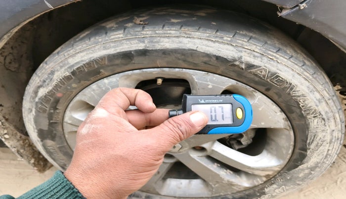 2018 Renault Lodgy 110 PS RXZ STEPWAY 8 STR, Diesel, Manual, 1,06,285 km, tyre