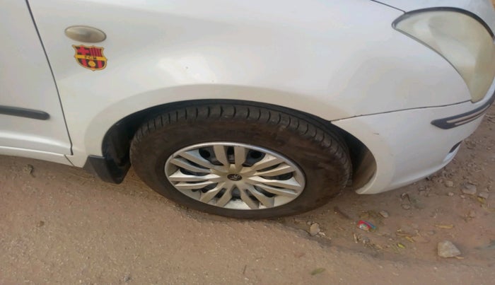 2011 Maruti Swift VXI, Petrol, Manual, 1,01,388 km, tyre