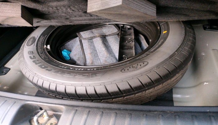 2020 KIA SELTOS HTX PLUS 1.5 DIESEL, Diesel, Manual, 1,29,321 km, tyre