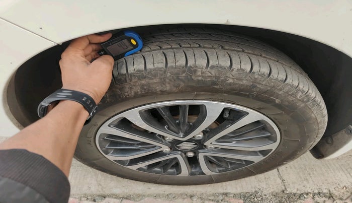 2023 Maruti Ertiga ZXI (O) CNG, Petrol, Manual, 64,922 km, tyre