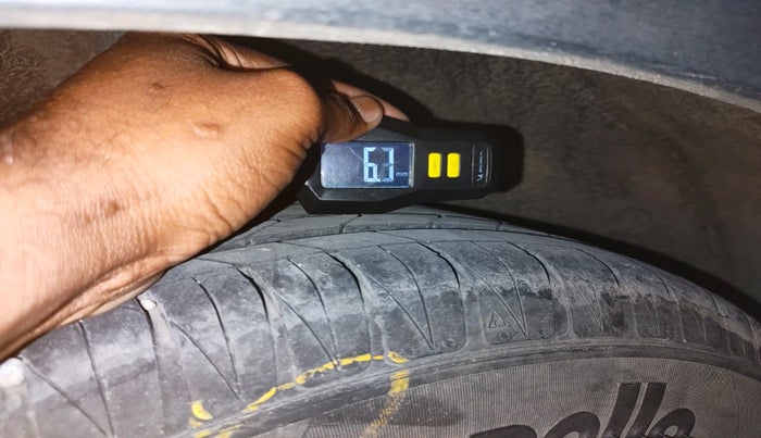 2023 KIA SONET HTK PLUS 1.0 IMT, Petrol, Manual, 9,609 km, tyre