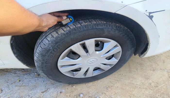 2014 Maruti Swift Dzire VDI, Diesel, Manual, 1,69,271 km, tyre