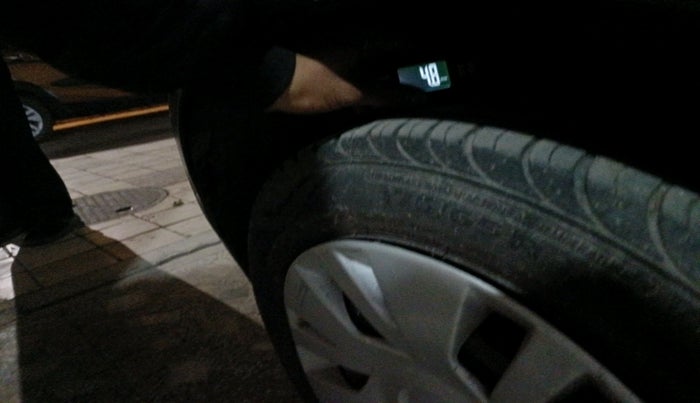 2014 Ford Figo ZXI 1.4 DIESEL, Diesel, Manual, 1,05,157 km, tyre